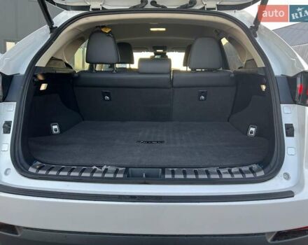 Белый Лексус НХ, объемом двигателя 2 л и пробегом 97 тыс. км за 31690 $, фото 28 на Automoto.ua