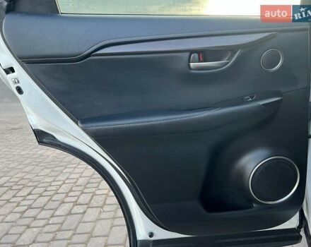 Белый Лексус НХ, объемом двигателя 2 л и пробегом 97 тыс. км за 31690 $, фото 25 на Automoto.ua