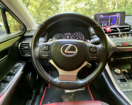 Білий Лексус НХ, об'ємом двигуна 2 л та пробігом 70 тис. км за 25900 $, фото 5 на Automoto.ua