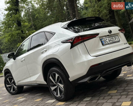 Лексус НХ 2019 в Трускавце на Automoto.ua Белый Лексус НХ, объемом двигателя 2 л и пробегом 33 тыс. км за 28950 $, фото 177 на Automoto.ua