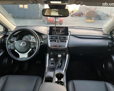 Білий Лексус НХ, об'ємом двигуна 2 л та пробігом 97 тис. км за 31250 $, фото 33 на Automoto.ua