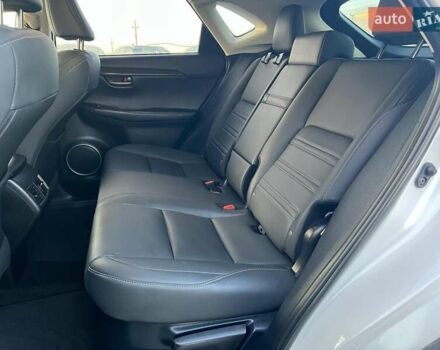 Белый Лексус НХ, объемом двигателя 2 л и пробегом 97 тыс. км за 31690 $, фото 26 на Automoto.ua