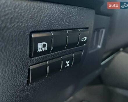 Белый Лексус НХ, объемом двигателя 2 л и пробегом 97 тыс. км за 31690 $, фото 13 на Automoto.ua