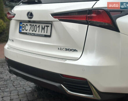 Білий Лексус НХ, об'ємом двигуна 2.5 л та пробігом 58 тис. км за 38900 $, фото 15 на Automoto.ua