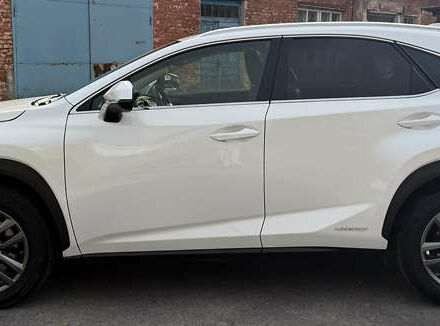 Белый Лексус НХ, объемом двигателя 2.49 л и пробегом 149 тыс. км за 29900 $, фото 11 на Automoto.ua