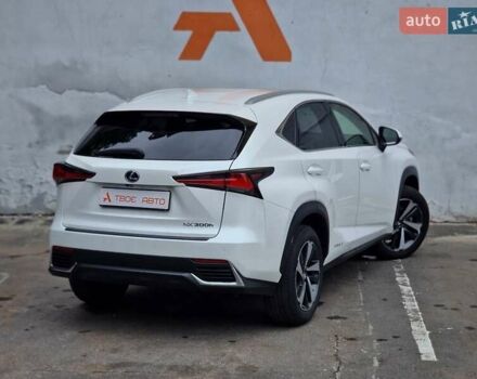 Білий Лексус НХ, об'ємом двигуна 2.49 л та пробігом 35 тис. км за 37490 $, фото 31 на Automoto.ua