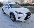 Білий Лексус НХ, об'ємом двигуна 1.99 л та пробігом 72 тис. км за 33500 $, фото 2 на Automoto.ua