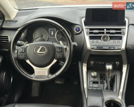 Білий Лексус НХ, об'ємом двигуна 2.5 л та пробігом 58 тис. км за 38900 $, фото 27 на Automoto.ua