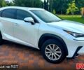 Белый Лексус НХ, объемом двигателя 2 л и пробегом 140 тыс. км за 32000 $, фото 1 на Automoto.ua
