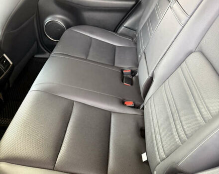 Белый Лексус НХ, объемом двигателя 2.49 л и пробегом 149 тыс. км за 29900 $, фото 2 на Automoto.ua