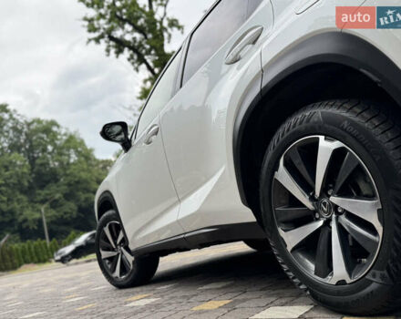 Лексус НХ 2019 в Трускавце на Automoto.ua Белый Лексус НХ, объемом двигателя 2 л и пробегом 33 тыс. км за 28950 $, фото 17 на Automoto.ua