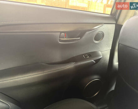 Белый Лексус НХ, объемом двигателя 2.49 л и пробегом 149 тыс. км за 29900 $, фото 4 на Automoto.ua