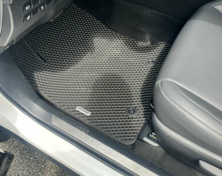 Белый Лексус НХ, объемом двигателя 1.99 л и пробегом 51 тыс. км за 35000 $, фото 2 на Automoto.ua