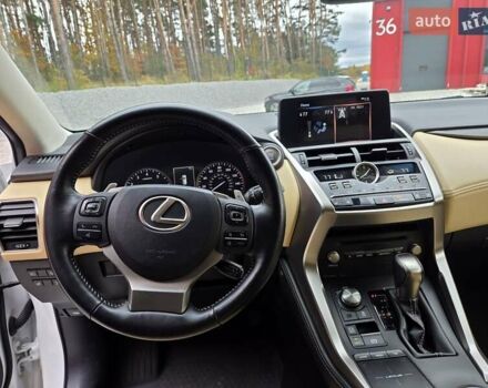 Лексус НХ 2020 у Львові на Automoto.ua Білий Лексус НХ, об'ємом двигуна 2 л та пробігом 26 тис. км за 23800 $, фото 36 на Automoto.ua
