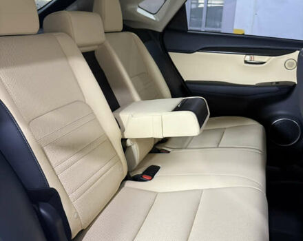 Белый Лексус НХ, объемом двигателя 2.49 л и пробегом 84 тыс. км за 31200 $, фото 26 на Automoto.ua