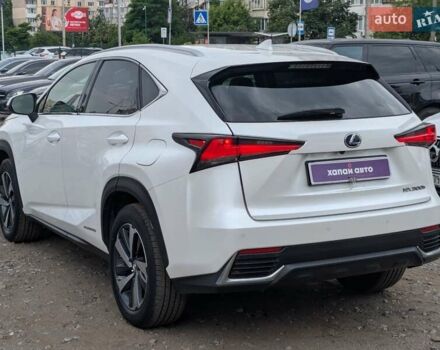 Білий Лексус НХ, об'ємом двигуна 2.49 л та пробігом 57 тис. км за 33700 $, фото 3 на Automoto.ua