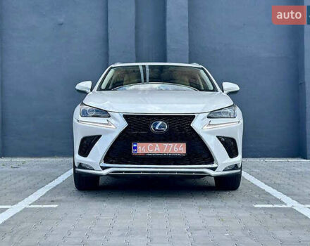 Білий Лексус НХ, об'ємом двигуна 2.49 л та пробігом 45 тис. км за 29799 $, фото 1 на Automoto.ua
