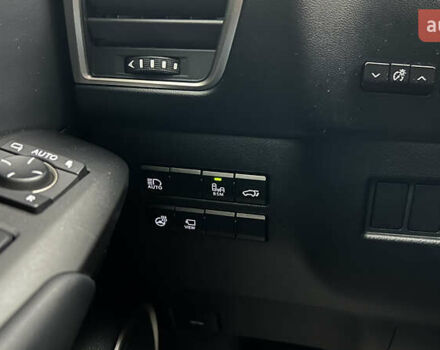 Лексус НХ 2020 у Львові на Automoto.ua Білий Лексус НХ, об'ємом двигуна 2.49 л та пробігом 65 тис. км за 35500 $, фото 19 на Automoto.ua