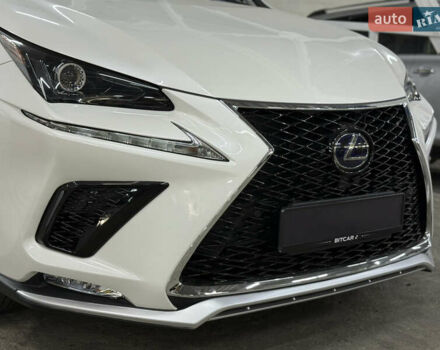 Белый Лексус НХ, объемом двигателя 2.49 л и пробегом 84 тыс. км за 31200 $, фото 5 на Automoto.ua