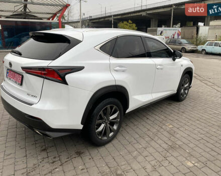 Білий Лексус НХ, об'ємом двигуна 2 л та пробігом 90 тис. км за 29500 $, фото 5 на Automoto.ua