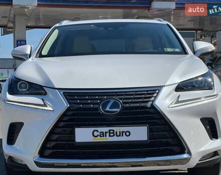 Білий Лексус НХ, об'ємом двигуна 2.49 л та пробігом 65 тис. км за 30900 $, фото 6 на Automoto.ua