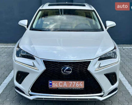 Білий Лексус НХ, об'ємом двигуна 2.49 л та пробігом 45 тис. км за 29799 $, фото 2 на Automoto.ua