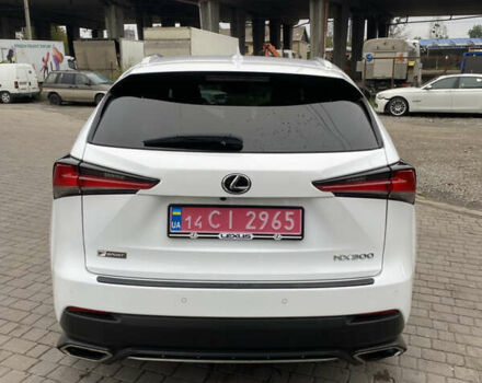 Білий Лексус НХ, об'ємом двигуна 2 л та пробігом 90 тис. км за 29500 $, фото 4 на Automoto.ua