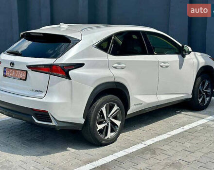 Білий Лексус НХ, об'ємом двигуна 2.49 л та пробігом 45 тис. км за 29799 $, фото 11 на Automoto.ua