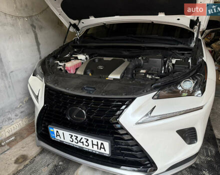 Белый Лексус НХ, объемом двигателя 1.99 л и пробегом 51 тыс. км за 35000 $, фото 7 на Automoto.ua