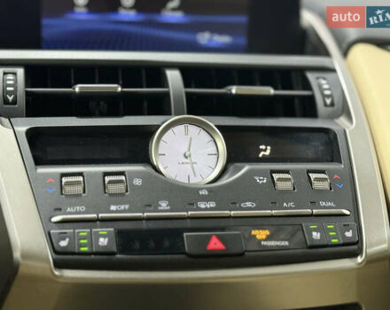 Белый Лексус НХ, объемом двигателя 2.49 л и пробегом 84 тыс. км за 31200 $, фото 36 на Automoto.ua