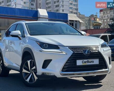 Білий Лексус НХ, об'ємом двигуна 2.49 л та пробігом 65 тис. км за 30900 $, фото 2 на Automoto.ua