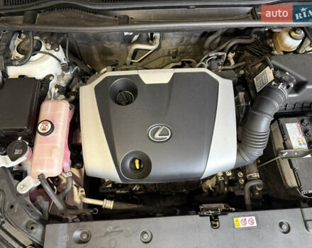 Белый Лексус НХ, объемом двигателя 1.99 л и пробегом 51 тыс. км за 35000 $, фото 6 на Automoto.ua