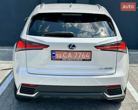 Білий Лексус НХ, об'ємом двигуна 2.49 л та пробігом 45 тис. км за 29799 $, фото 10 на Automoto.ua