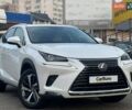 Білий Лексус НХ, об'ємом двигуна 2.49 л та пробігом 65 тис. км за 30700 $, фото 2 на Automoto.ua