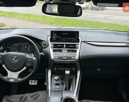 Лексус НХ 2020 у Львові на Automoto.ua Білий Лексус НХ, об'ємом двигуна 2.49 л та пробігом 65 тис. км за 35500 $, фото 35 на Automoto.ua