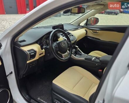 Лексус НХ 2020 у Львові на Automoto.ua Білий Лексус НХ, об'ємом двигуна 2 л та пробігом 26 тис. км за 23800 $, фото 23 на Automoto.ua