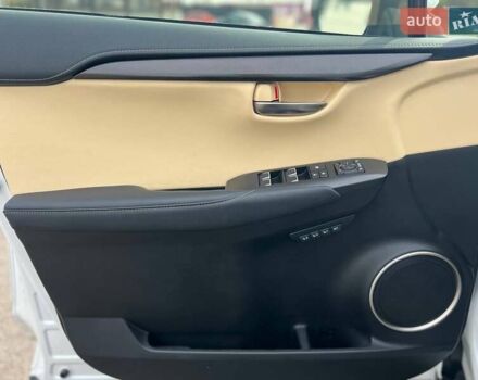 Білий Лексус НХ, об'ємом двигуна 2.49 л та пробігом 65 тис. км за 30700 $, фото 35 на Automoto.ua