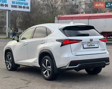 Білий Лексус НХ, об'ємом двигуна 2.49 л та пробігом 65 тис. км за 30700 $, фото 10 на Automoto.ua