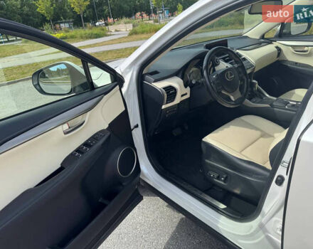 Білий Лексус НХ, об'ємом двигуна 2.49 л та пробігом 130 тис. км за 25500 $, фото 3 на Automoto.ua