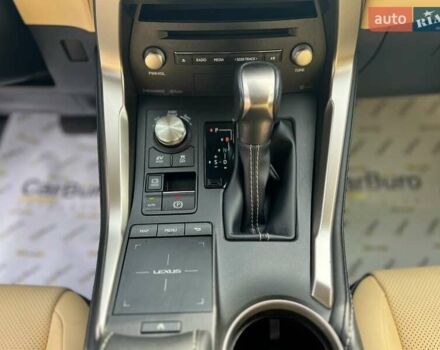 Білий Лексус НХ, об'ємом двигуна 2.49 л та пробігом 65 тис. км за 30700 $, фото 23 на Automoto.ua