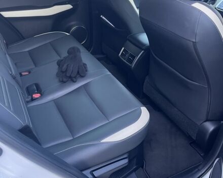 Білий Лексус НХ, об'ємом двигуна 2 л та пробігом 65 тис. км за 36500 $, фото 7 на Automoto.ua