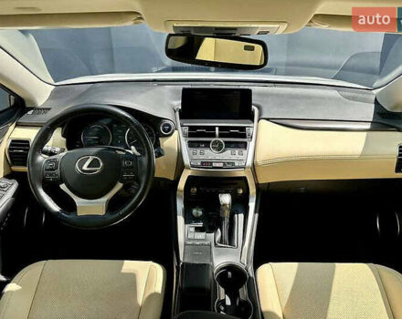 Білий Лексус НХ, об'ємом двигуна 2.49 л та пробігом 45 тис. км за 29799 $, фото 20 на Automoto.ua