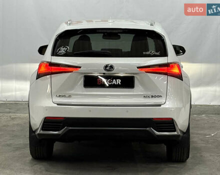 Белый Лексус НХ, объемом двигателя 2.49 л и пробегом 84 тыс. км за 31200 $, фото 8 на Automoto.ua