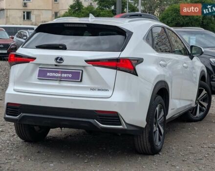 Білий Лексус НХ, об'ємом двигуна 2.49 л та пробігом 57 тис. км за 33700 $, фото 15 на Automoto.ua
