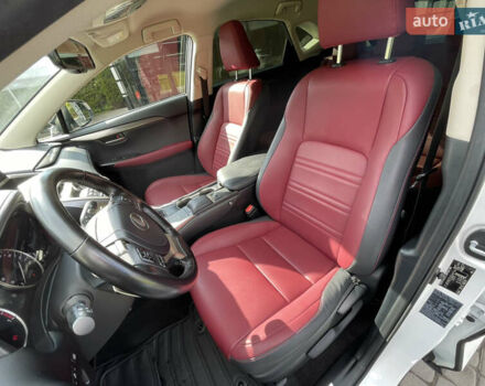 Білий Лексус НХ, об'ємом двигуна 1.99 л та пробігом 128 тис. км за 35500 $, фото 8 на Automoto.ua