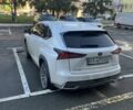 Білий Лексус НХ, об'ємом двигуна 2 л та пробігом 65 тис. км за 36500 $, фото 4 на Automoto.ua