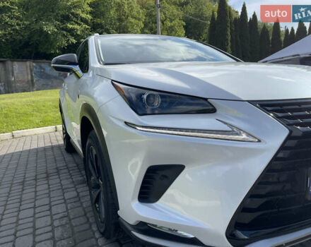 Білий Лексус НХ, об'ємом двигуна 1.99 л та пробігом 128 тис. км за 35500 $, фото 14 на Automoto.ua