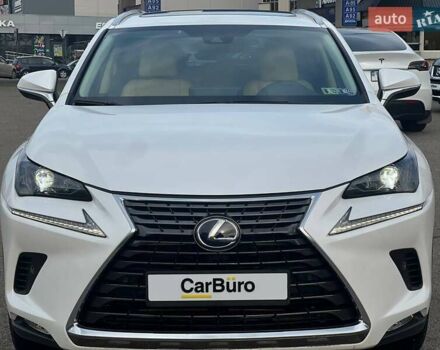 Білий Лексус НХ, об'ємом двигуна 2.49 л та пробігом 65 тис. км за 30700 $, фото 6 на Automoto.ua