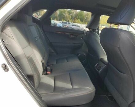 Білий Лексус НХ, об'ємом двигуна 2 л та пробігом 34 тис. км за 8900 $, фото 10 на Automoto.ua