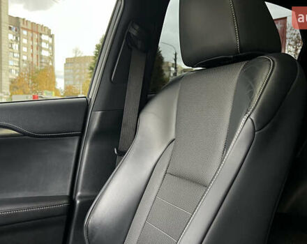 Лексус НХ 2020 у Львові на Automoto.ua Білий Лексус НХ, об'ємом двигуна 2.49 л та пробігом 65 тис. км за 35500 $, фото 25 на Automoto.ua